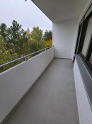 Hauptbild Umfassend saniert und sofort beziehbar: 3-Zimmer-Wohnung mit Südbalkon im 4. OG!