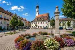 Hauptbild Renditestark investieren: Mehrfamilienhaus mit 7,64 % Rendite in Triftern